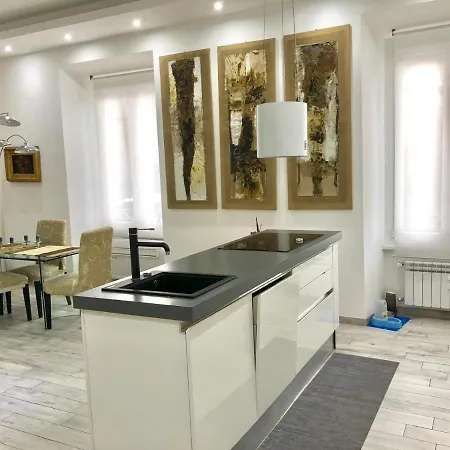 Allegra's House Vaticano Apartament