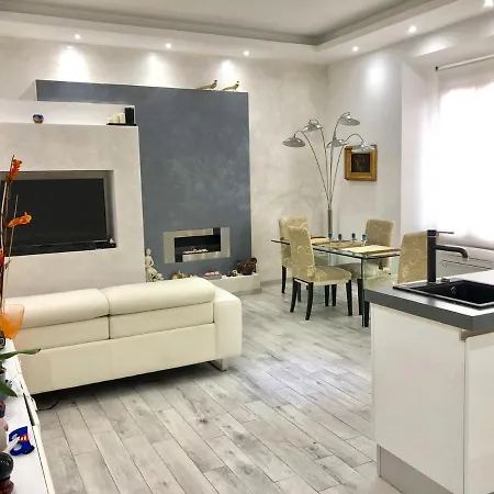 Allegra's House Vaticano Apartament